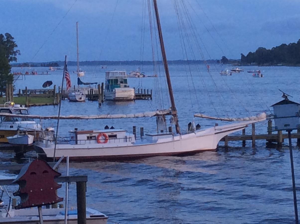 Bath Harbor Marina And Motel 外观 照片